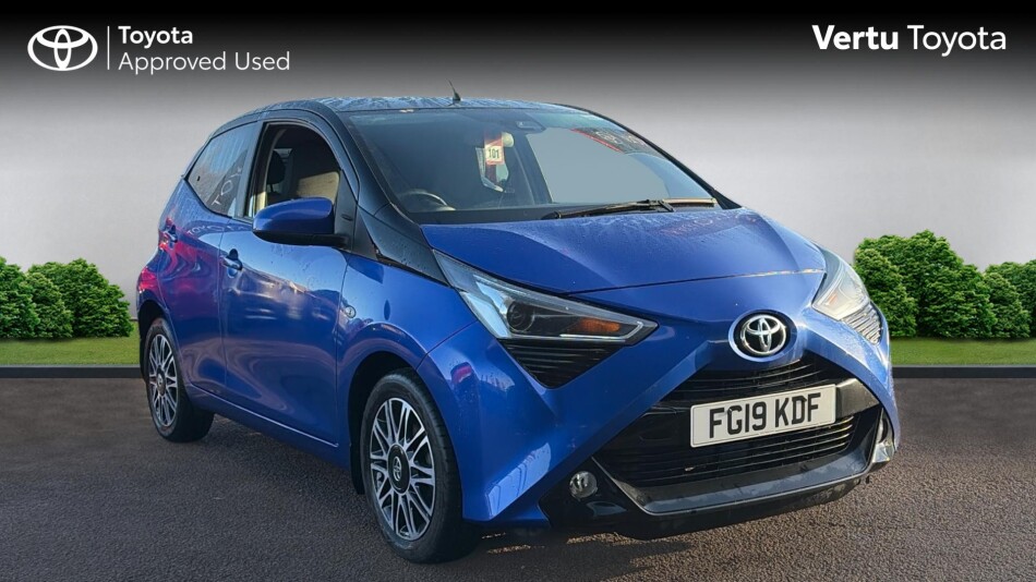 Toyota Aygo 1.0 VVT-i X-Clusiv 5dr x-shift Petrol Hatchback